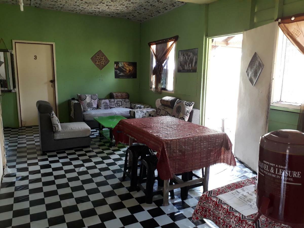 Mulu D Cave Homestay Ngoại thất bức ảnh
