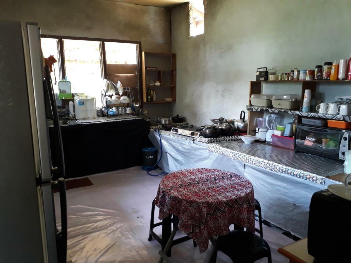 Mulu D Cave Homestay Ngoại thất bức ảnh